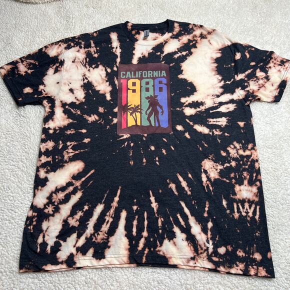 Stranger Things California 1986 Black Bleached Tee 2XL - Picture 2 of 7